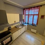Bright And Spacious With A Balcony In Quiet Downtown Of Apartment Alesund