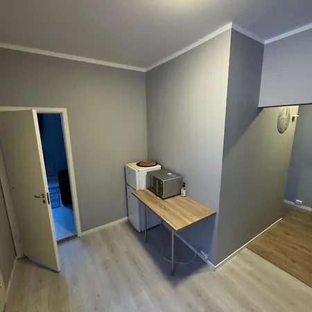 Bright And Spacious With A Balcony In Quiet Downtown Of *