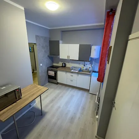 Bright And Spacious With A Balcony In Quiet Downtown Of