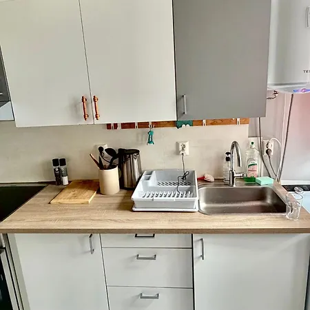 Bright And Spacious With A Balcony In Quiet Downtown Of Apartment Alesund