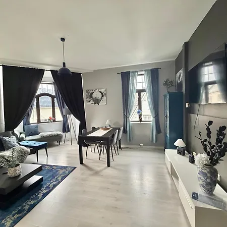 Apartment Bright And Spacious With A Balcony In Quiet Downtown Of